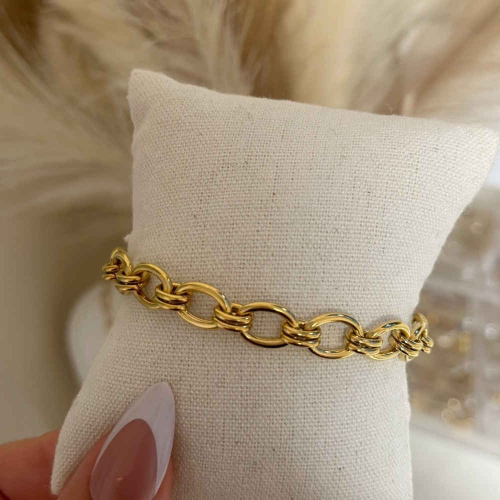 18K Gold Plated Oval Link Chain Bracelet